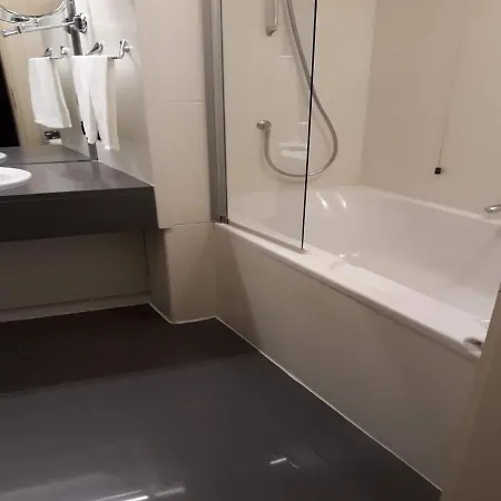 グランド デ ラ ヴィル ホテル