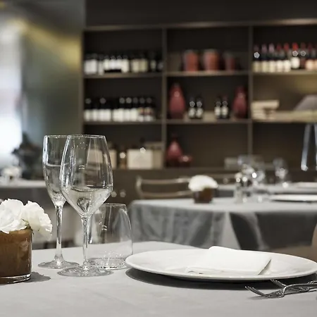 ホテル グランド デ ラ ヴィル 5*