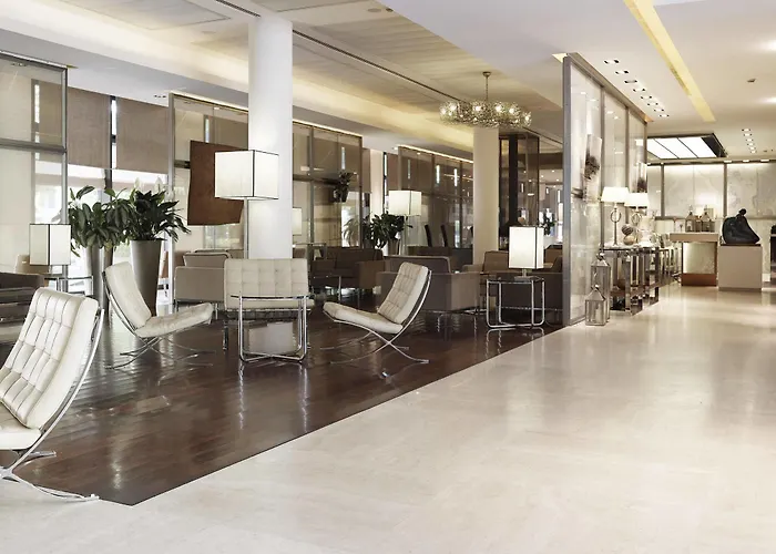 Hotel Grand De La Parma