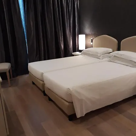 Grand De La 5* Parme