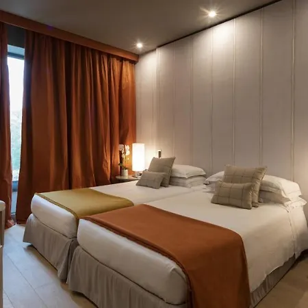 Hotel Grand De La 5*