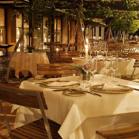 Hotel Grand De La Parma