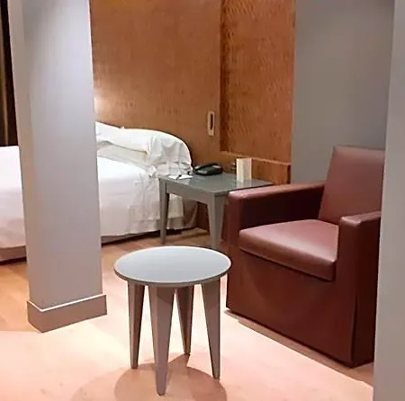 Hotel Grand De La 5*
