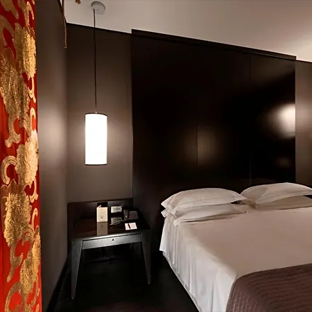 Grand De La Hotel 5*