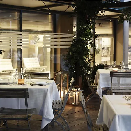 Szálloda Grand De La 5*