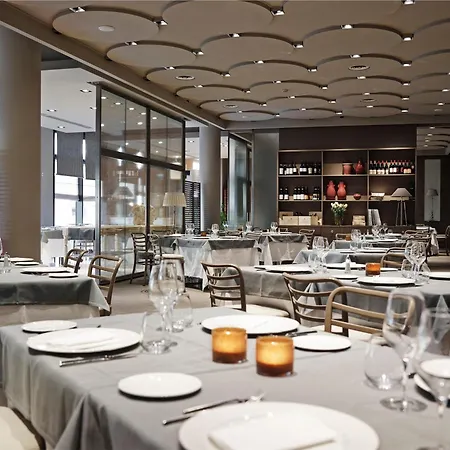 Hotel Grand De La Parma