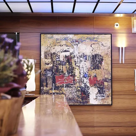 Hotel Grand De La 5*
