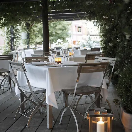 Szálloda Grand De La